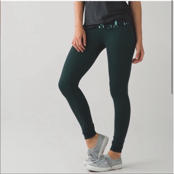 Lululemon reversible leggings - Picture 5 of 5